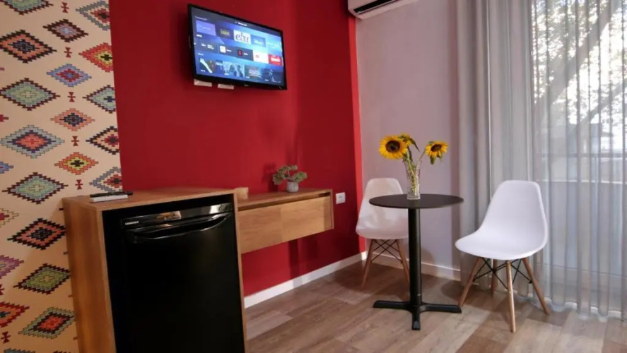 KONI's Studio Apartments