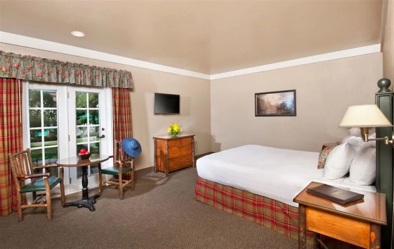 Harris Ranch Resort