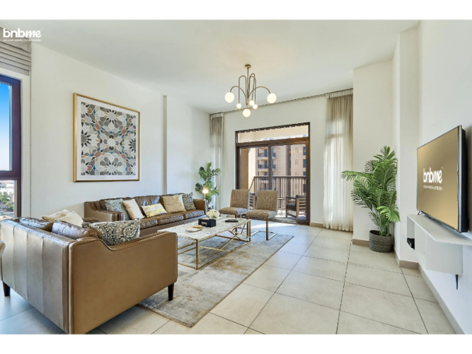 Elegant Pool View 2BR Apartment