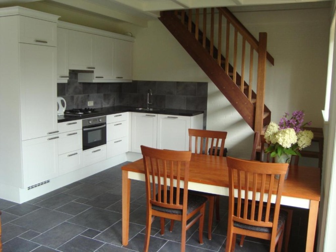 2 Bedrooms Cottage