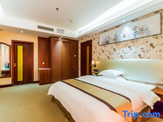 Deluxe Double Suite