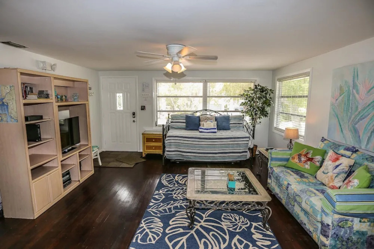 5481 Oak Ridge