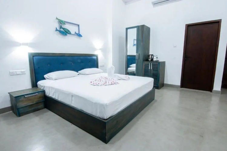 Deluxe Double room with balcony and with sea view