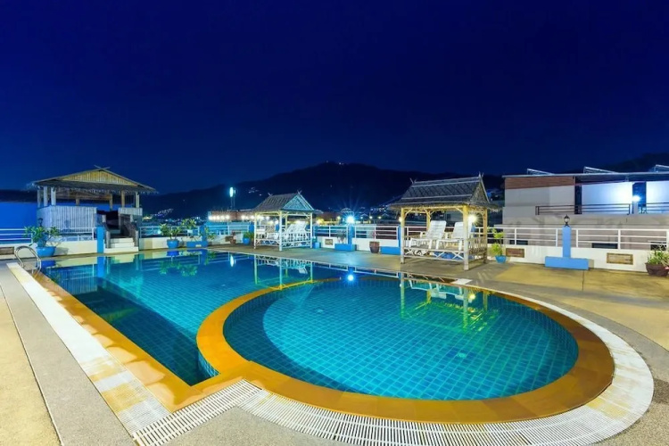 Issara Patong Beach