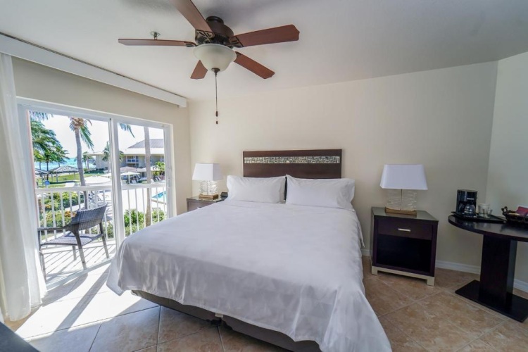 Holiday Inn Resort Grand Cayman photo 8