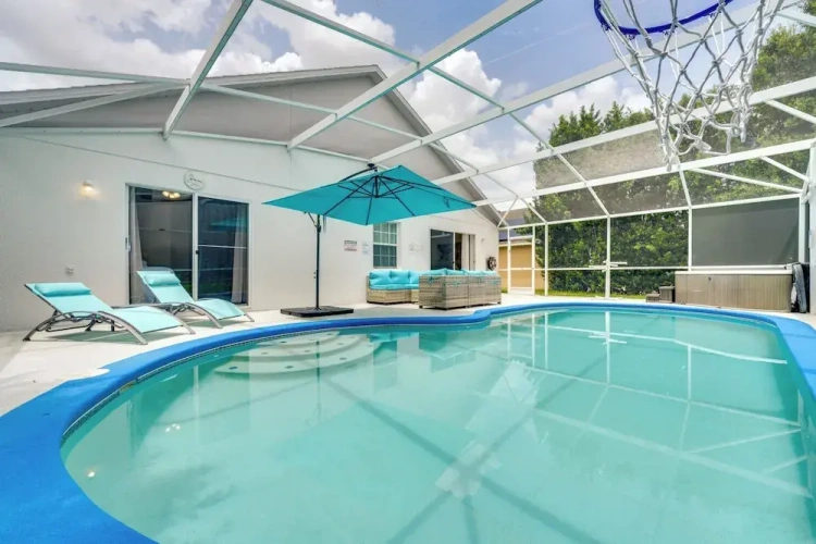 4 Bedrooms Cottage
