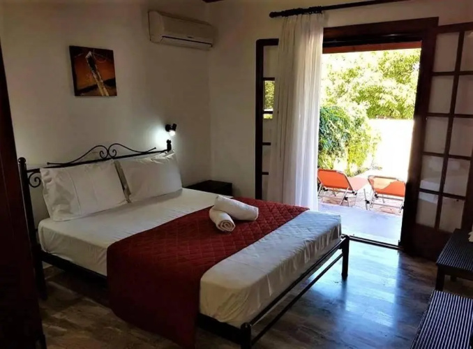 Amalia Cottages
