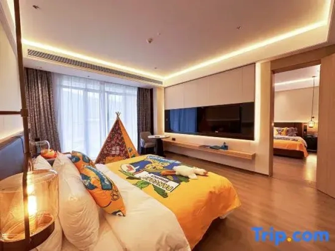 2 Bedrooms Double Family Suite with balcony and with river view