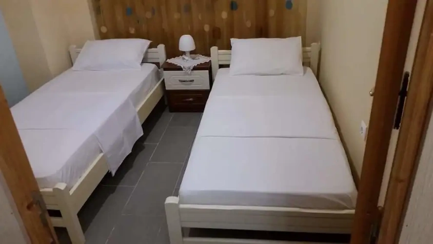 2 Bedrooms Family Apartment with garden view