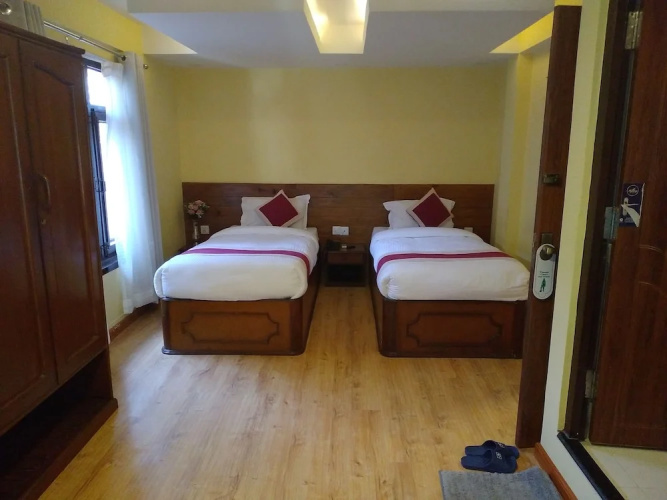 Hotel Green Plum