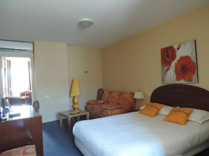 Logis Auv'hotel