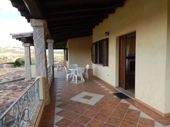3 Bedrooms Apartment