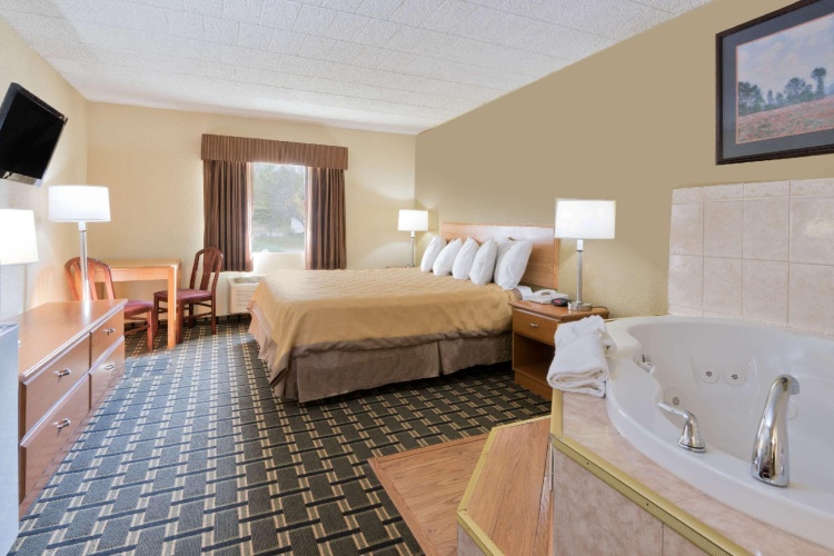 Deluxe Double Suite