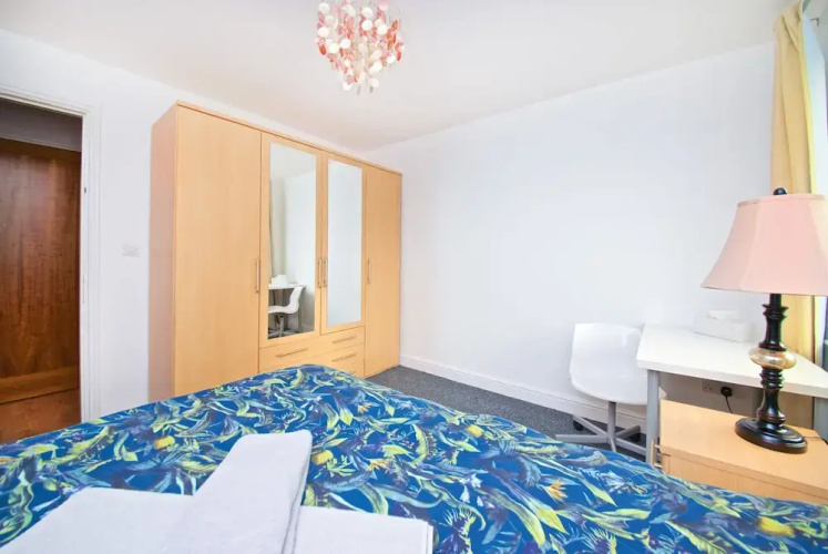 Impeccable 2-bed Apartment