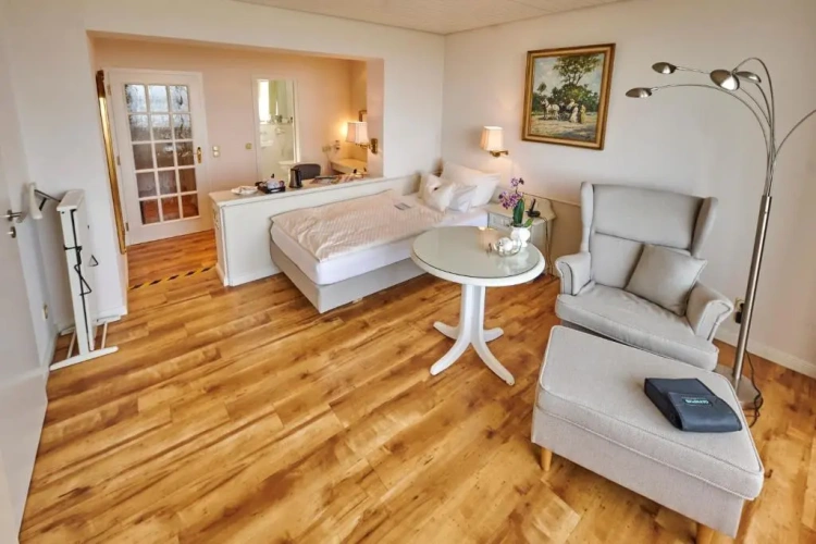 Standard Single room with sea view