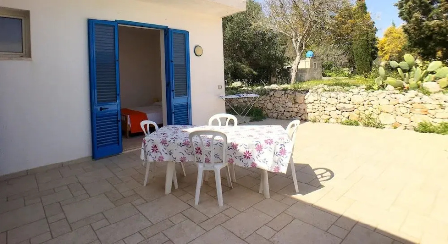 Bilocale Orchidea con Giardino
