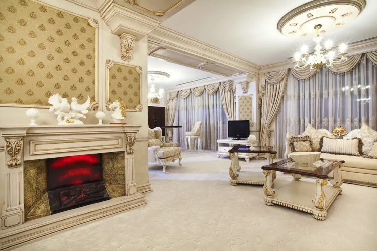 Ayan Palace Hotel