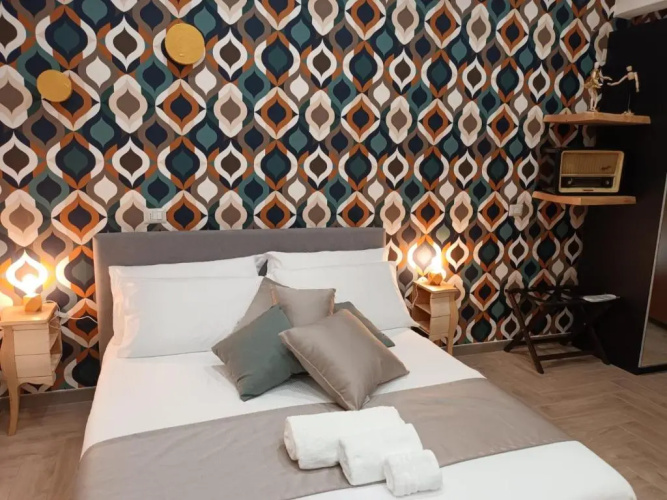 Geometric Art Home