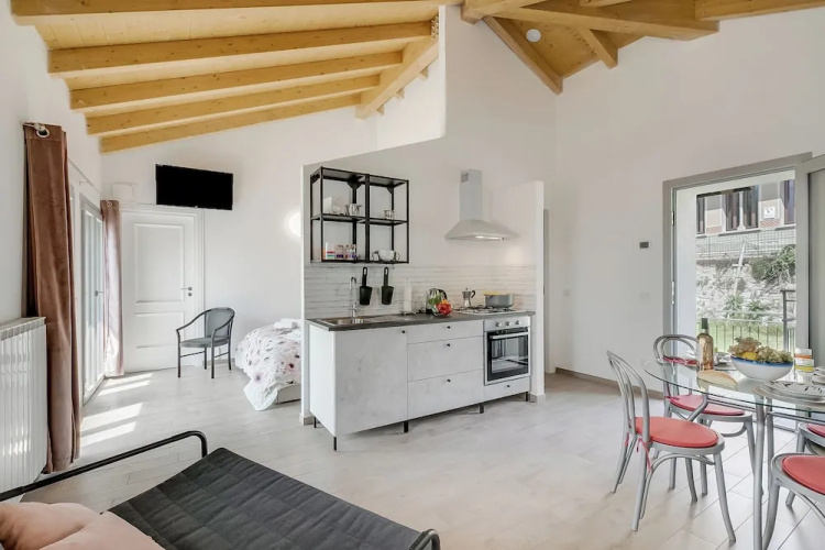 Bucaneve Apartment
