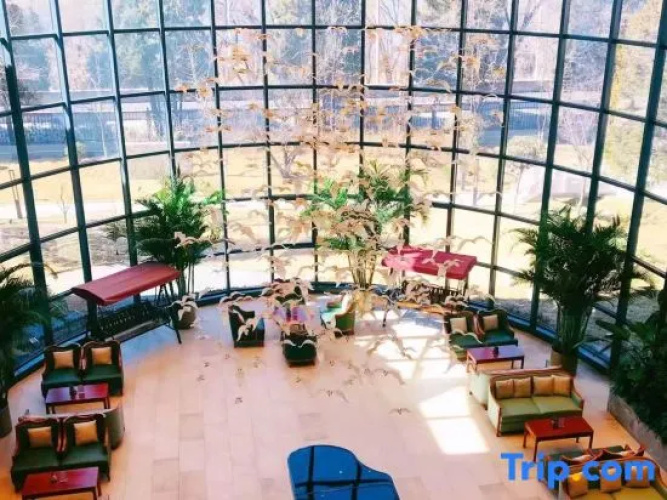 Huyuan Hotel