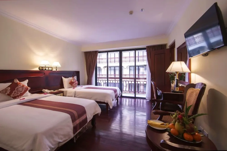 2 Bedrooms Luxury Studio with pool view