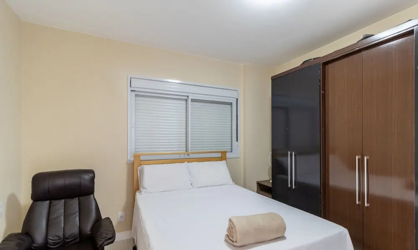 Apt With Private Barbecue and Pool Pea1301