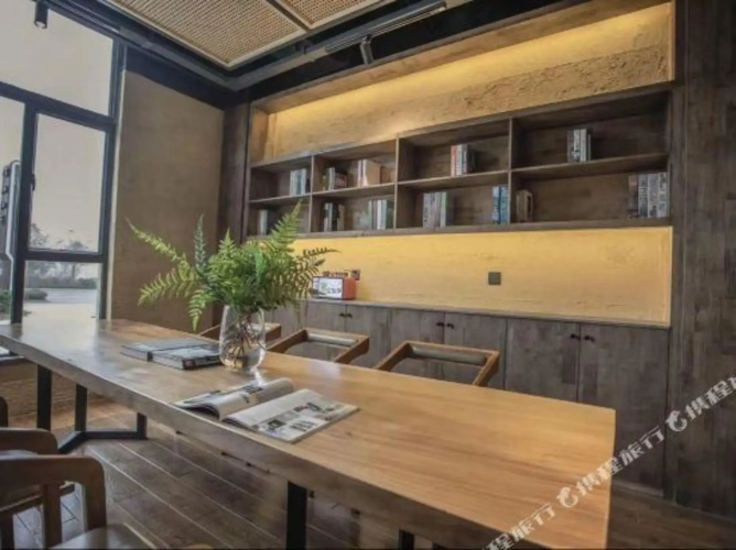 Xiaoyin Yisu Hostel