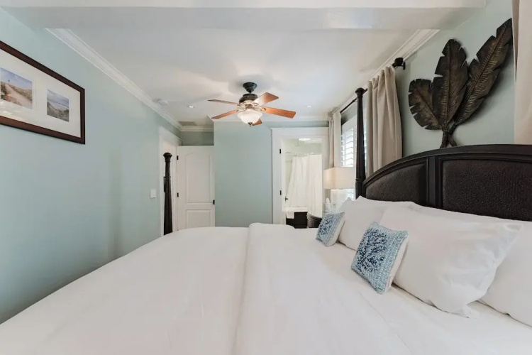 Bahama Breeze Bungalow