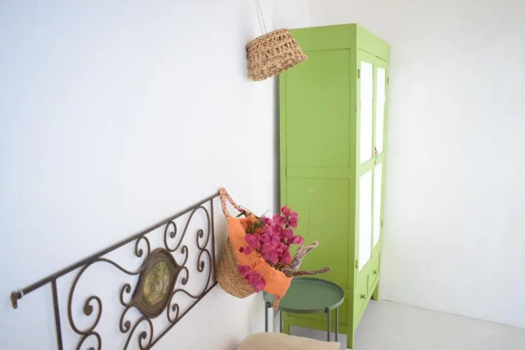 Single Cottage