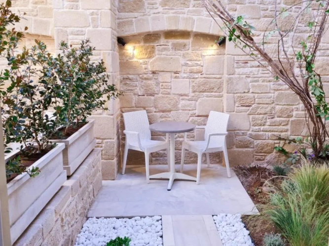 Economy Studio with garden view