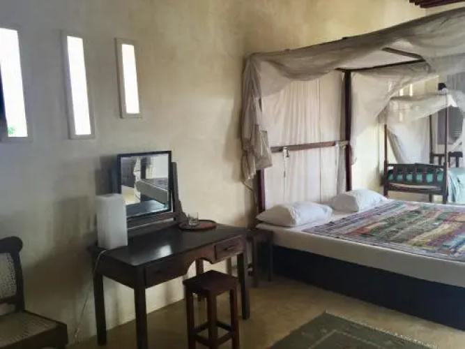 Subira House