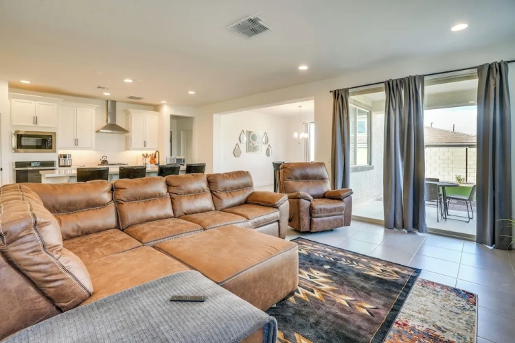 3 Bedrooms Cottage