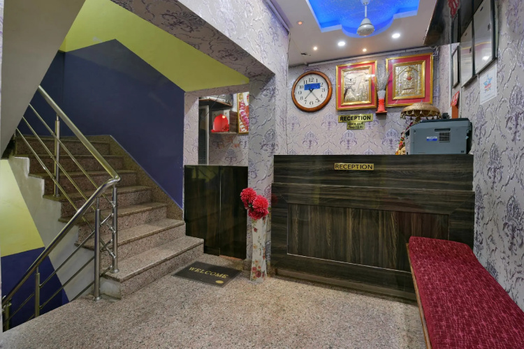 OYO 12193 Sandhya Hotel