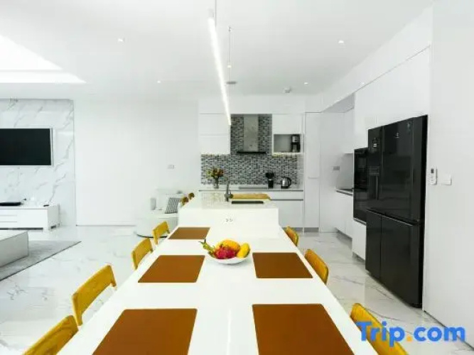 Luxury Villa Residence Laguna