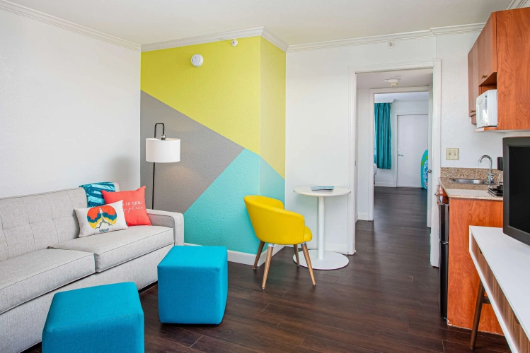 Quadruple Suite with partial ocean view