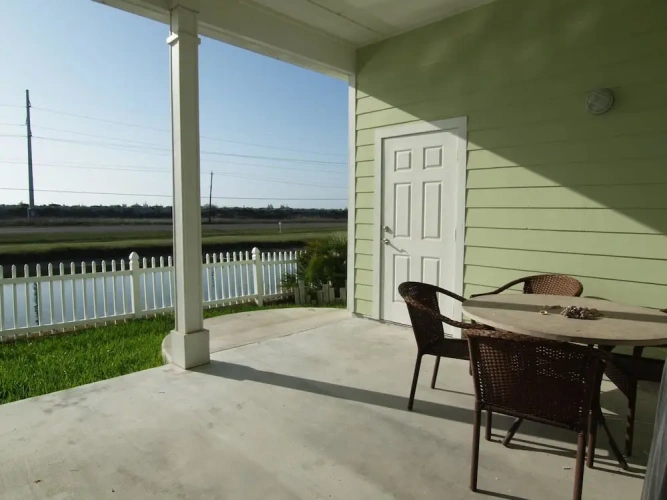 3 Bedrooms Cottage