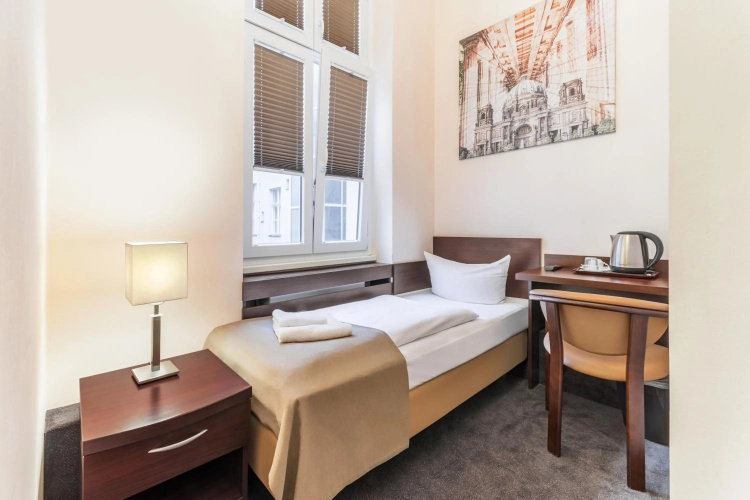 Upper Room Hotel photo 7