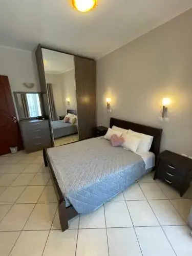 Lola's House
