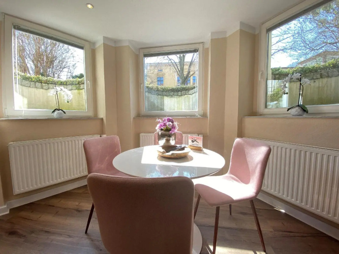 Amaroo - Apartments Potsdam “Alexandrowka”
