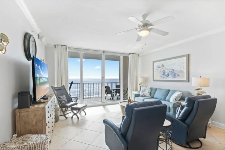 3 Bedrooms Standard room beachfront