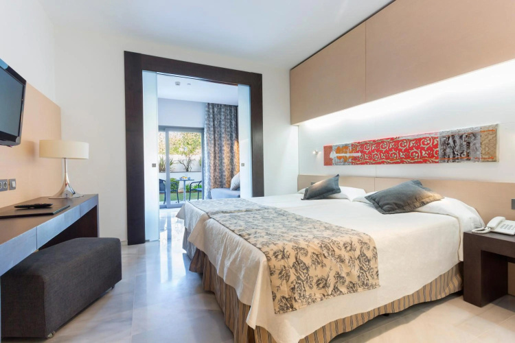 Hipotels Gran Conil & Spa photo 6