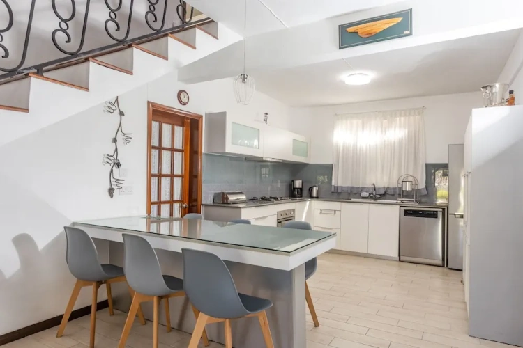 Deluxe Villa