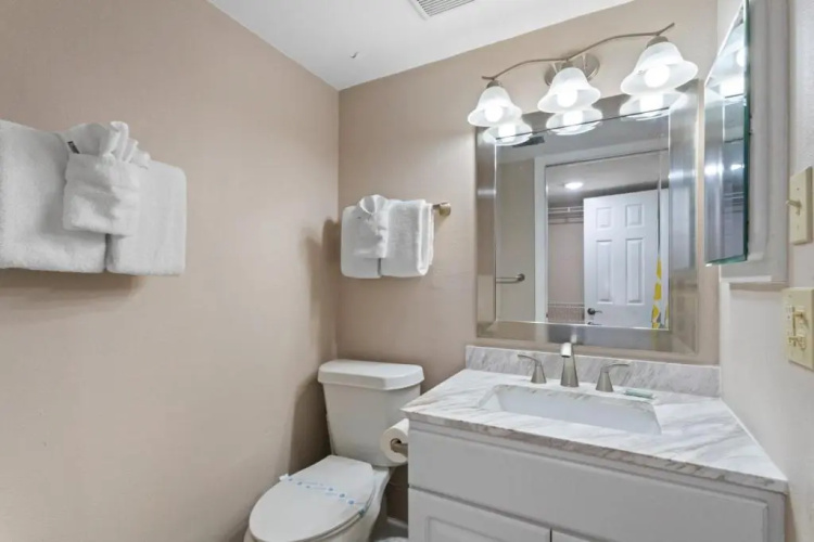 311 Madeira Norte Condo