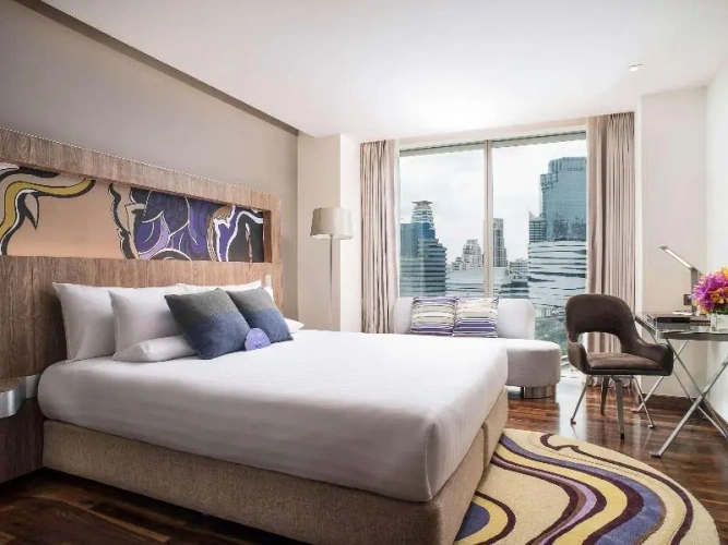 Deluxe Double room with city view