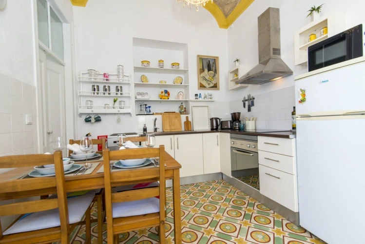 2 Bedrooms Cottage