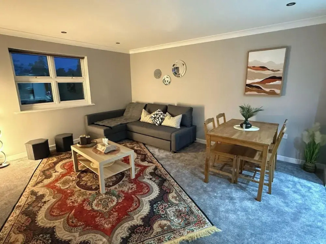 Quaint Bracknell Apartment With Two Bedrooms