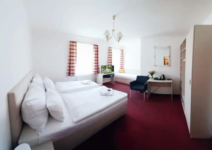 Luxury Triple room