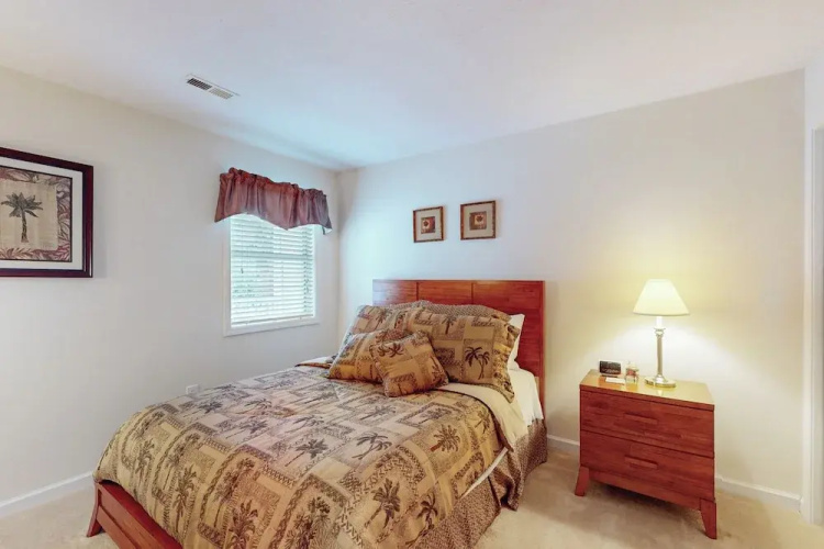 Longs Cozy Haven: Stylish, Accessible Retreat