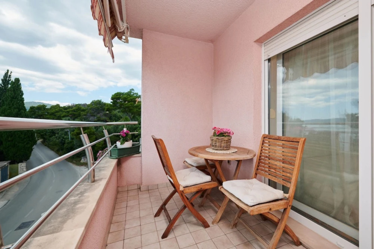 Apartment Tramontana with sea view