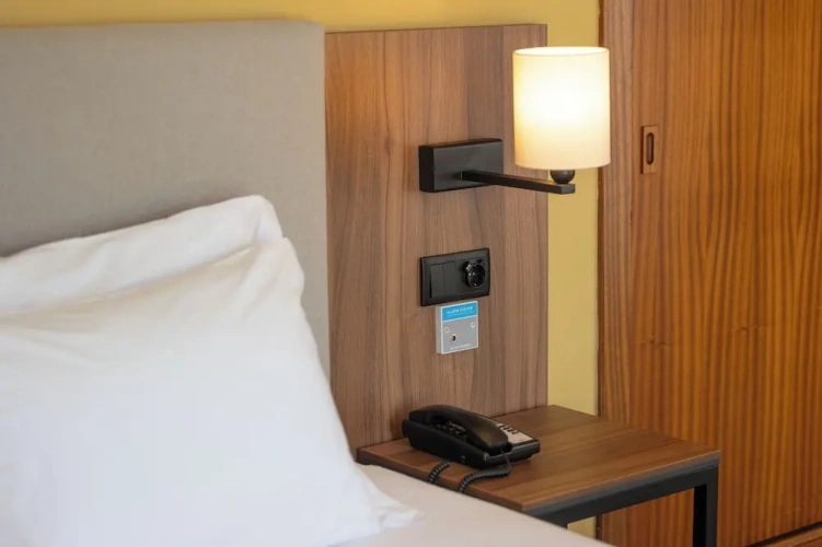 Standard Twin room with balcony
